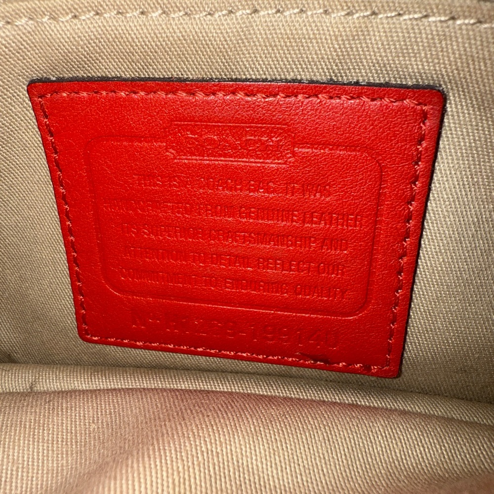 Coach legacy 19914 Leather Crossbody Bag Watermelon Boho Y2K preowned - Picture 3 of 16